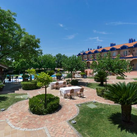 Hotel Fuente Las Piedras Cabra Exteriör bild