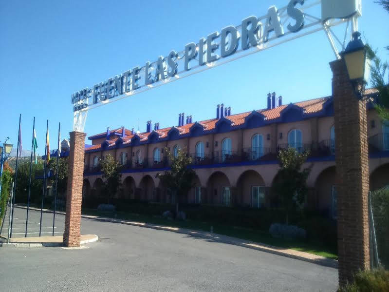 Hotel Fuente Las Piedras Cabra Exteriör bild